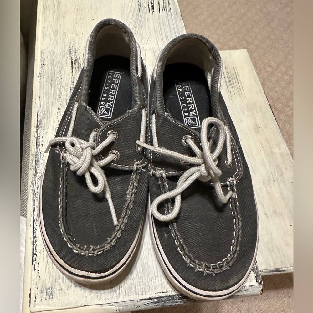 Sperrys boys shoes